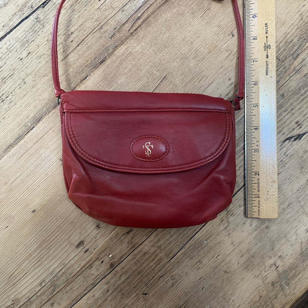 Vintage Tazisacs Leather Crossbody Bag – Handmade in Morocco – Red Purse